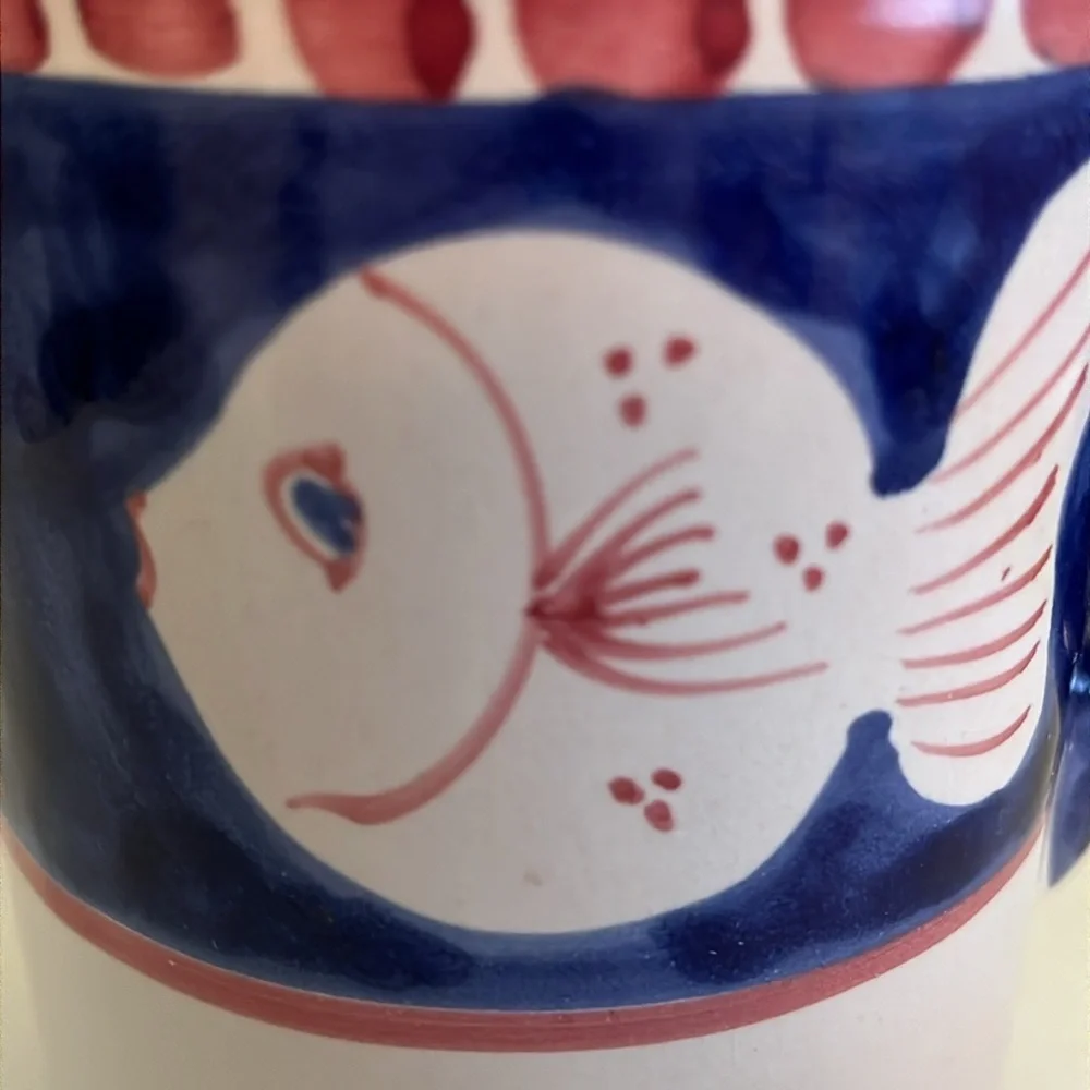 VINTAGE VIETRI CAMPAGNA PESCE MUG ITALY BLUE FISH HAND PAINTED
